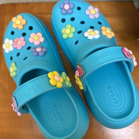 CROCS 🌸 Festival Ready 🩴 Crush Clog - Women’s Size 8 - Picture 2 of 7